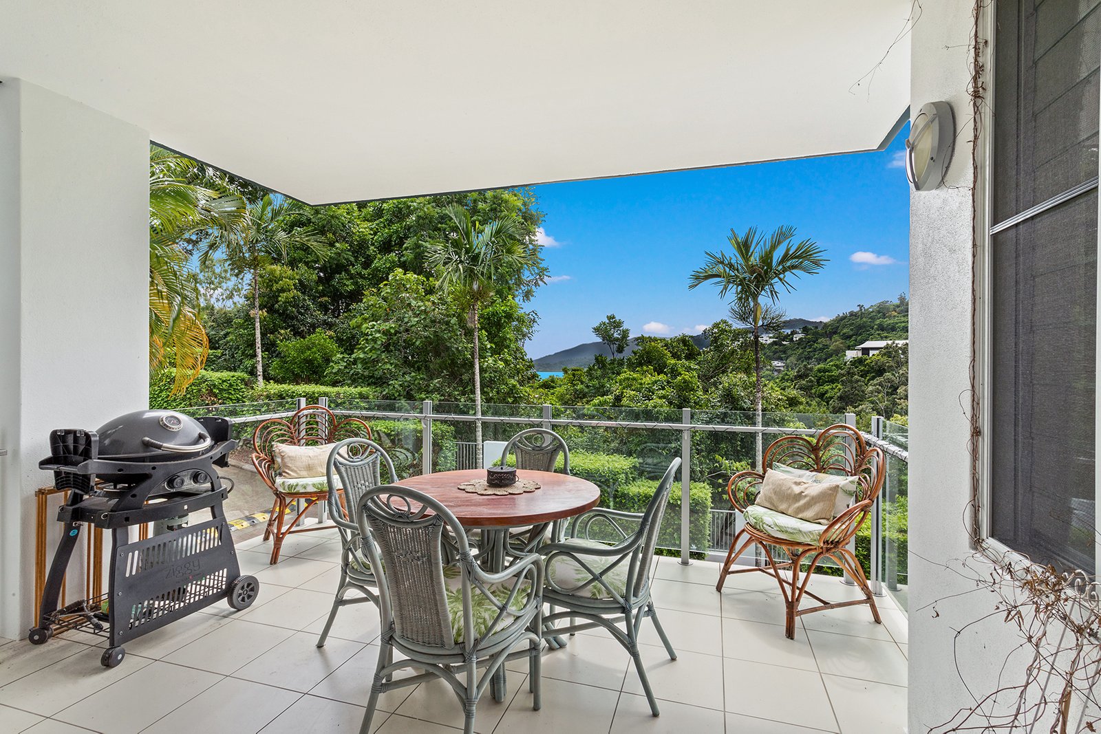 1/15 Flame Tree Court AIRLIE BEACH 4