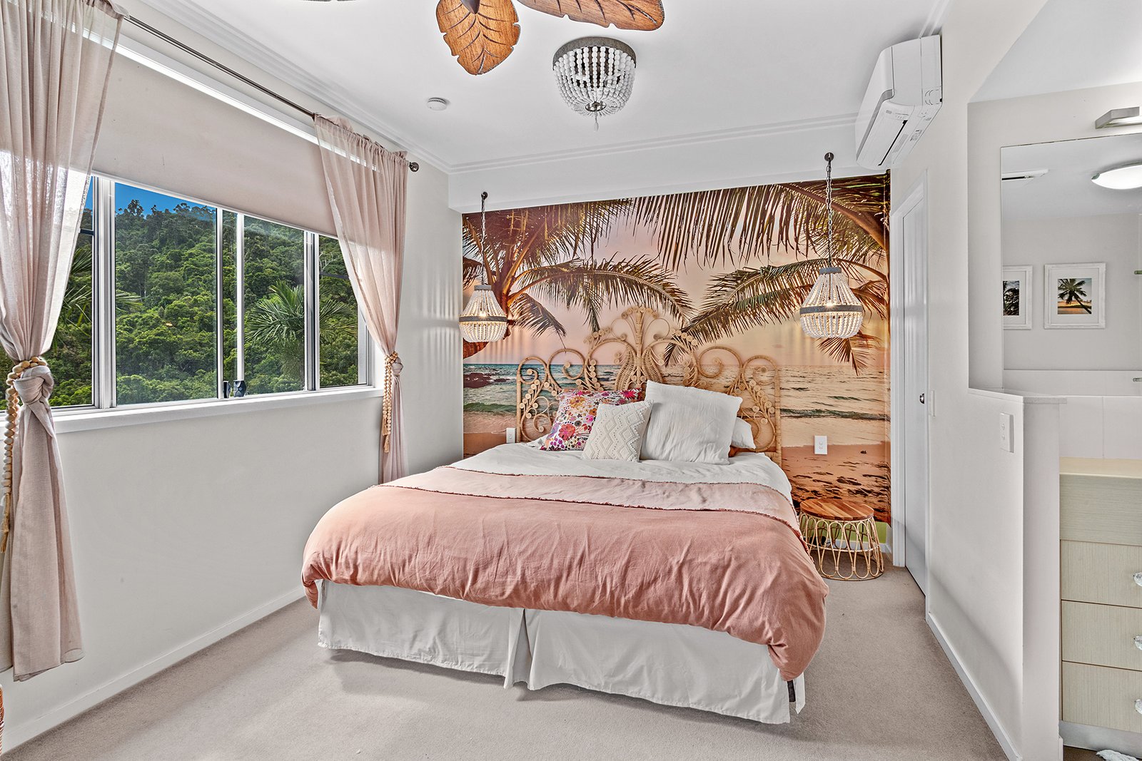 1/15 Flame Tree Court AIRLIE BEACH 7