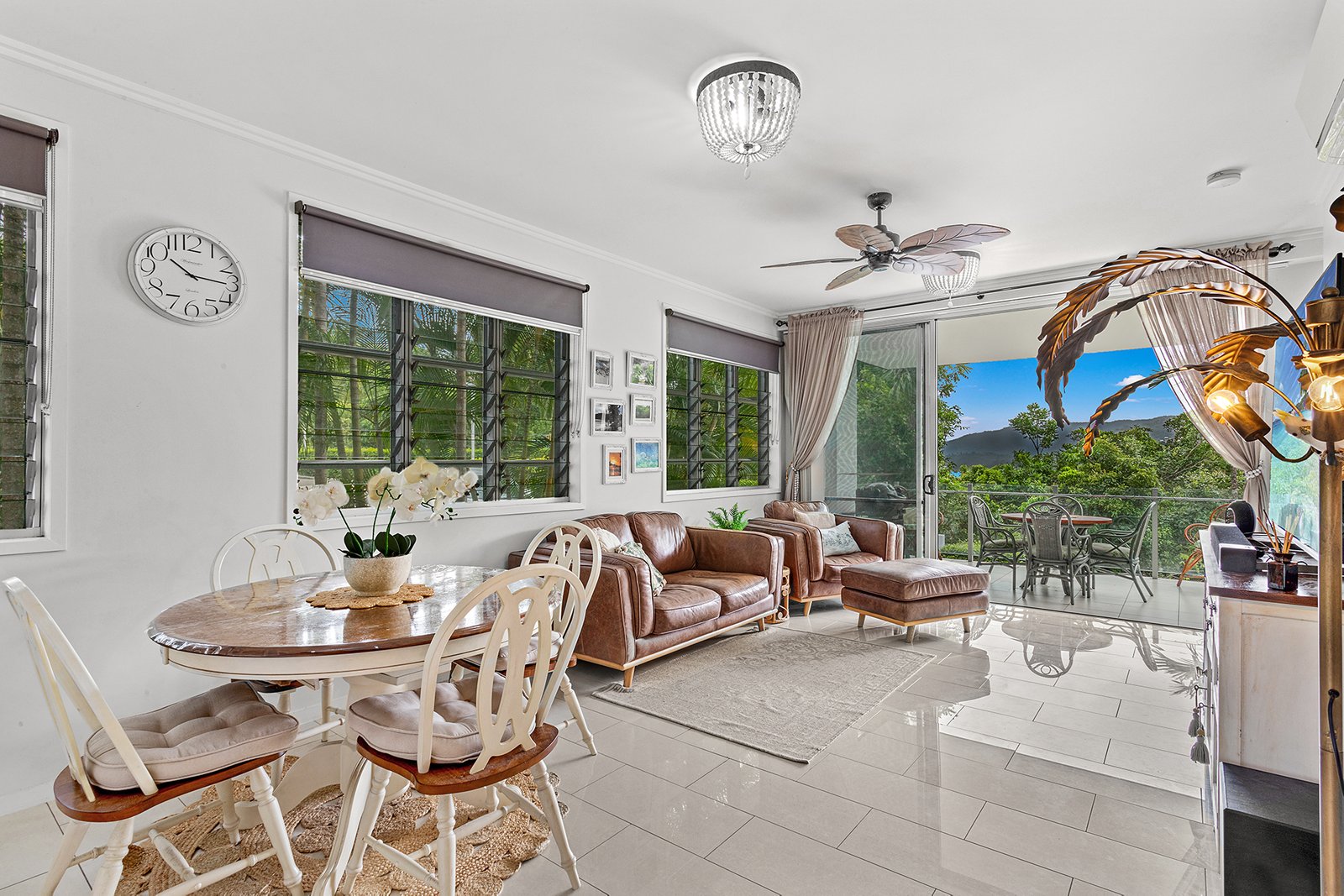 1/15 Flame Tree Court AIRLIE BEACH 12