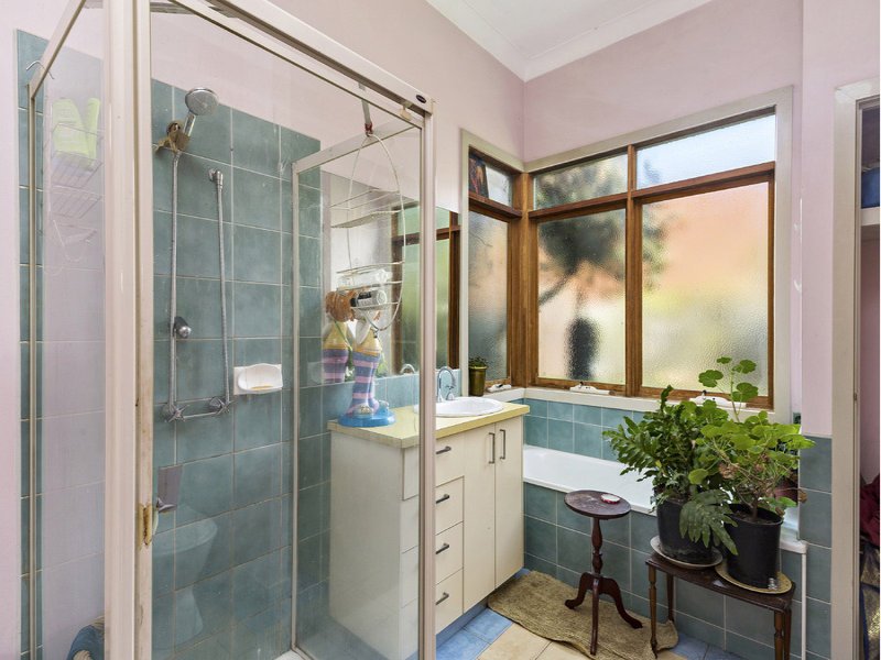 Gallery: 115 Francis Street