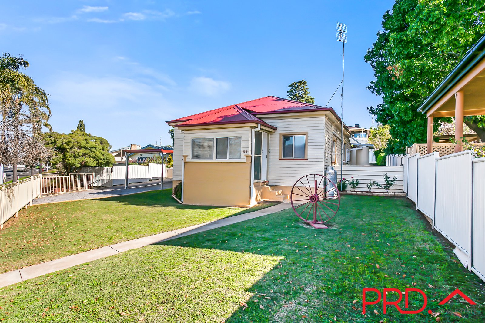 115 Goonoo Goonoo Road TAMWORTH 3