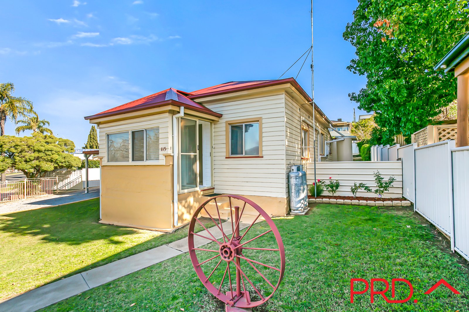 115 Goonoo Goonoo Road TAMWORTH 5
