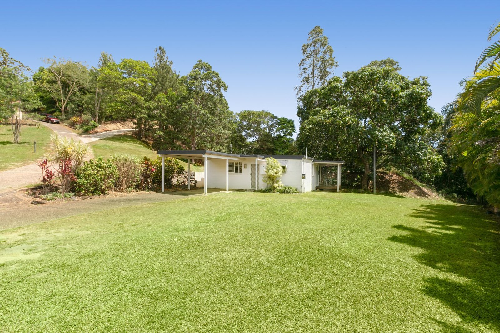 115 Harvey Road, REDLYNCH QLD 4870