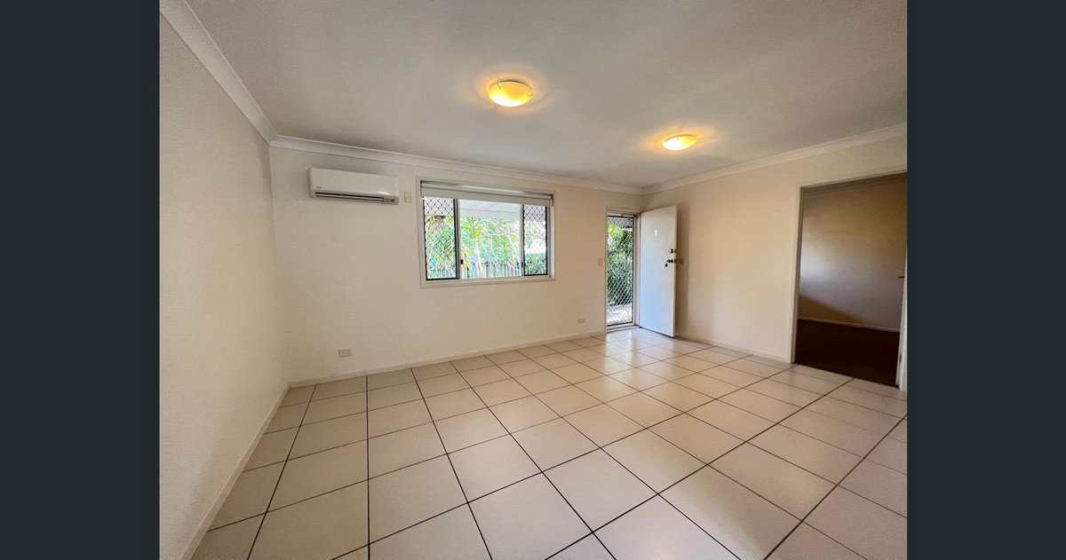 1/15 Hibiscus Haven  Burleigh Heads 6