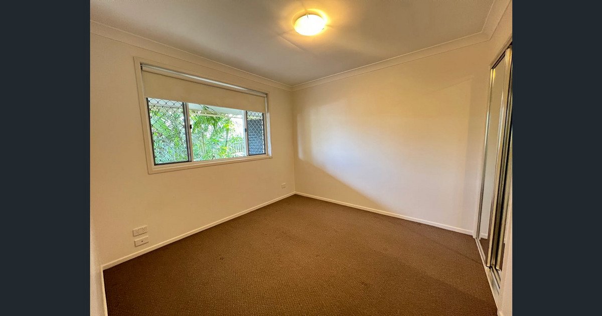 1/15 Hibiscus Haven  Burleigh Heads 7