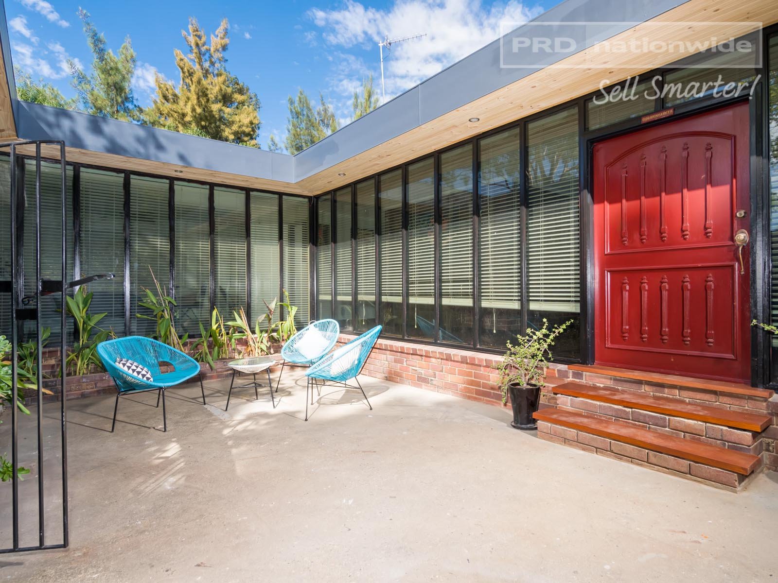 115 Lake Albert Road KOORINGAL 2