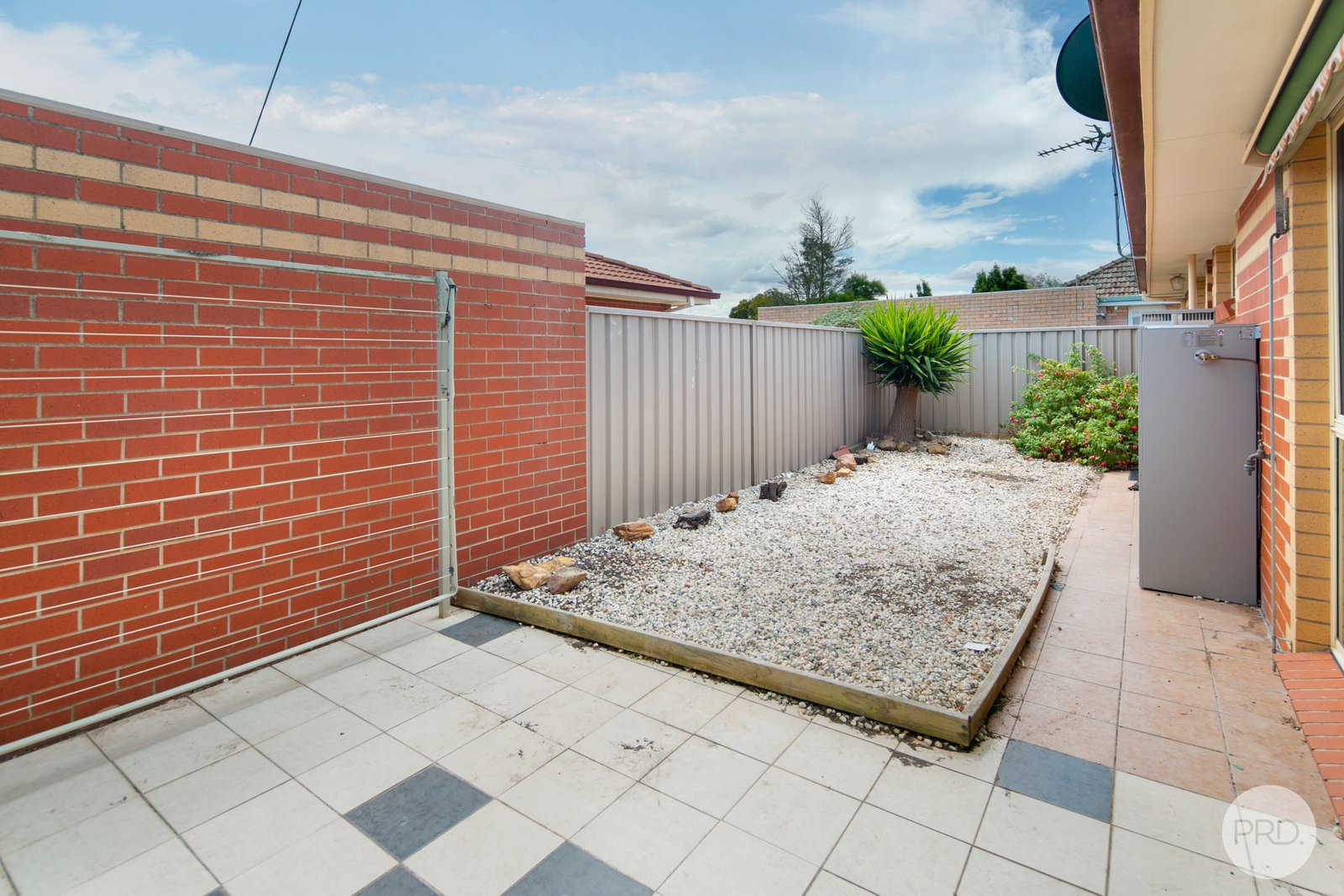 1/15 Lake Street WENDOUREE 9