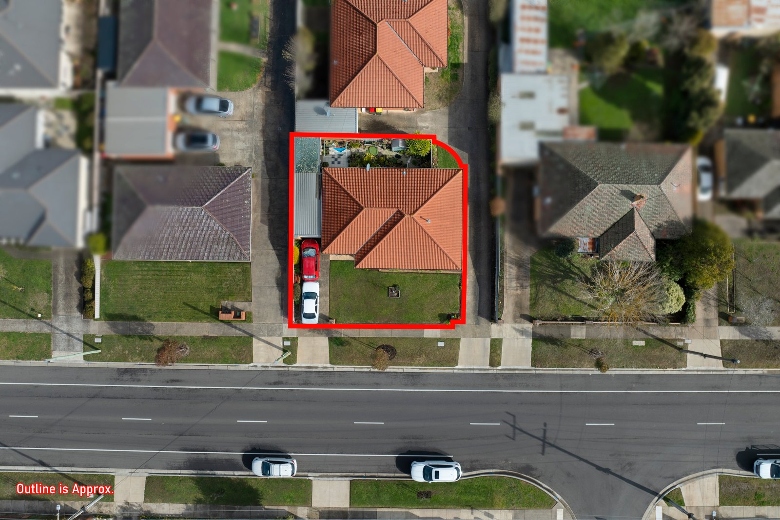 1/15 Lake Street WENDOUREE 2