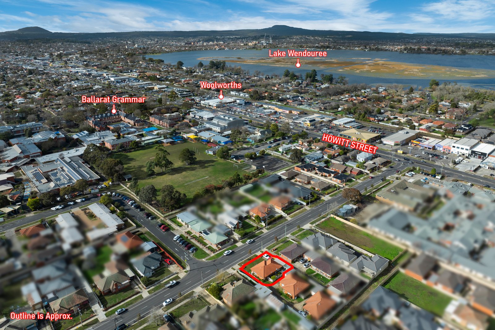 1/15 Lake Street WENDOUREE 11