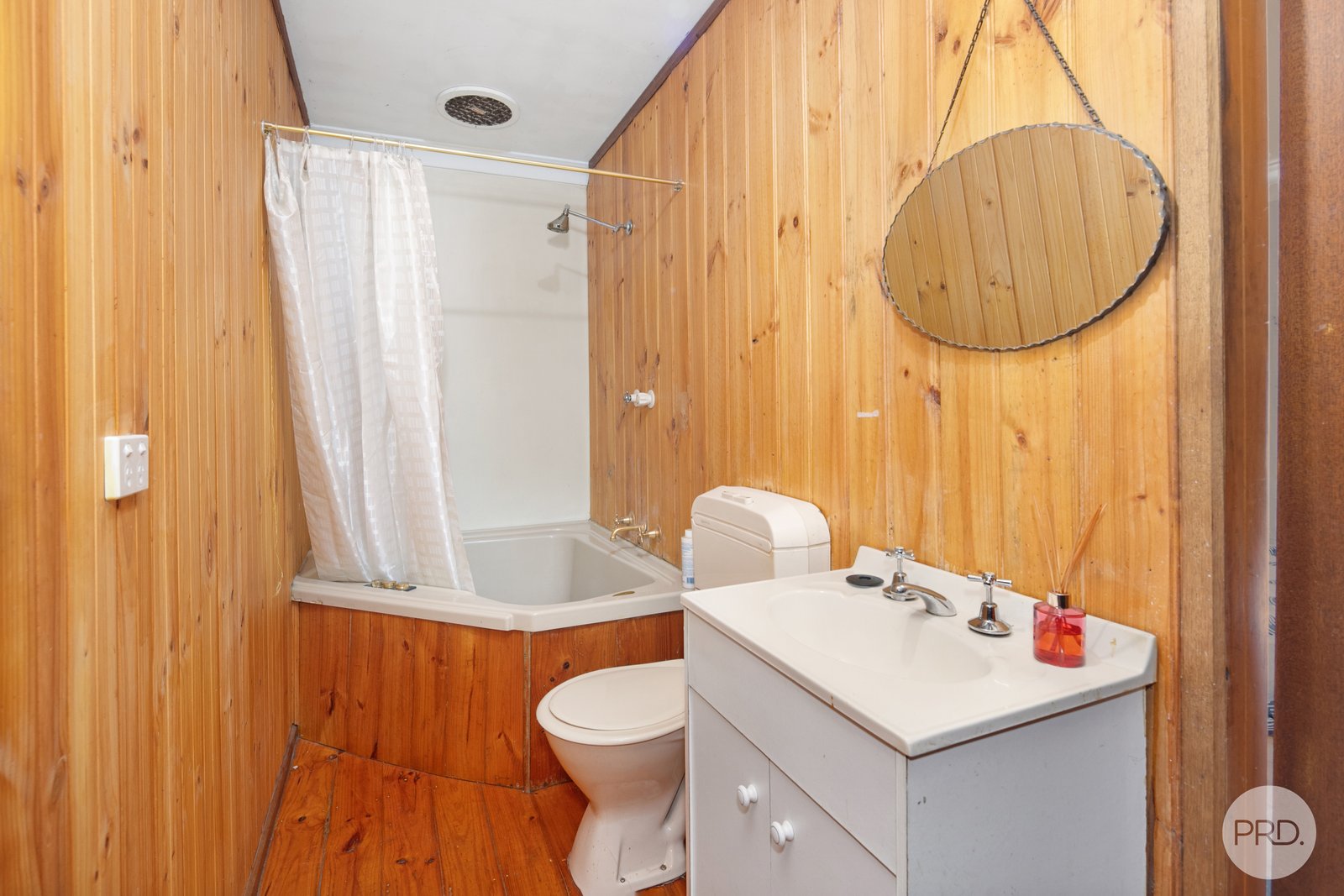 115 Laurence Drive SNAKE VALLEY 10