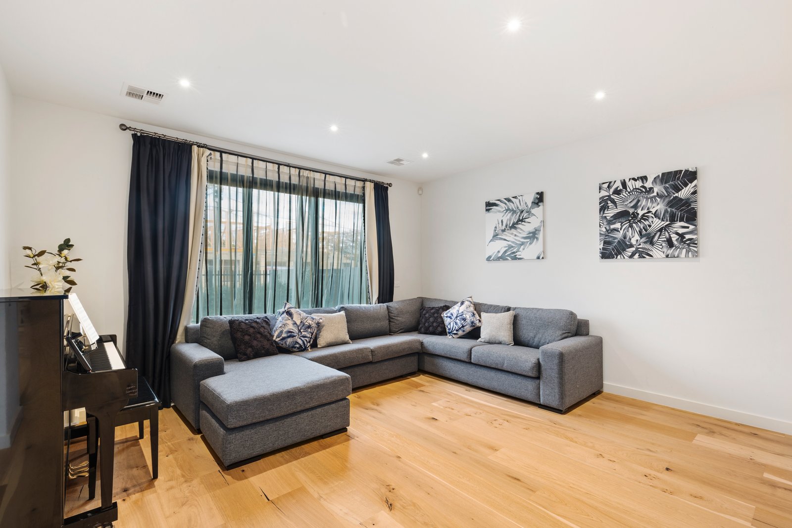 Gallery: 1/15 Malane Street
