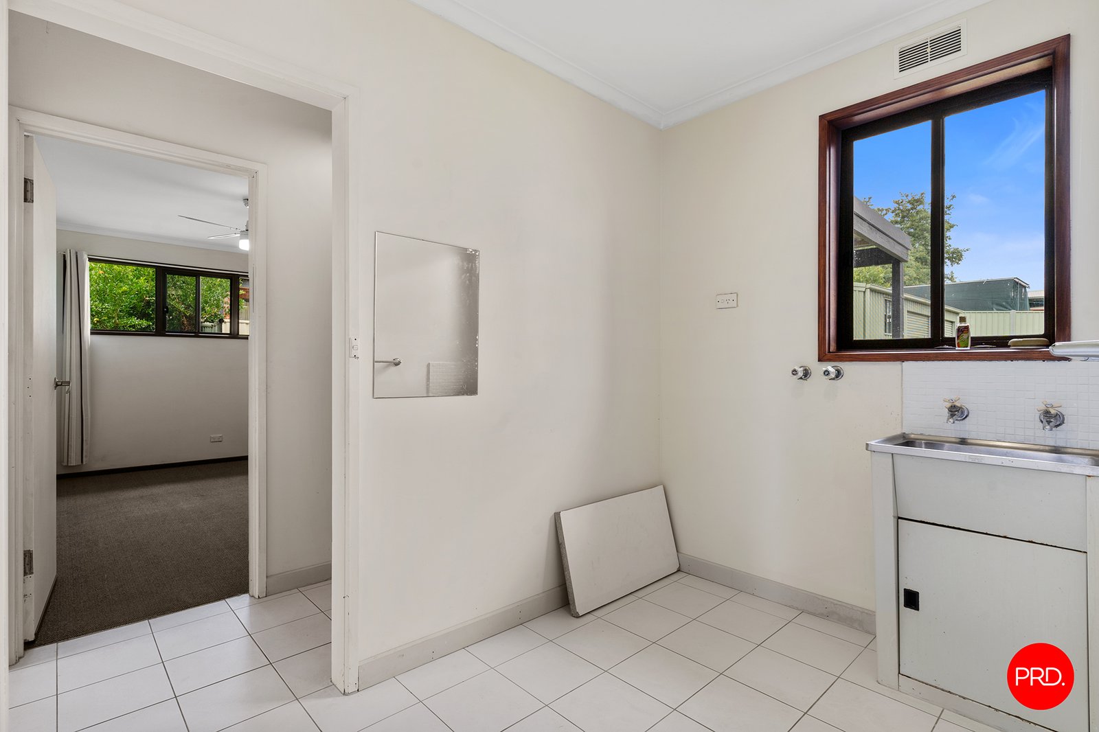 115 Maple Street GOLDEN SQUARE 9