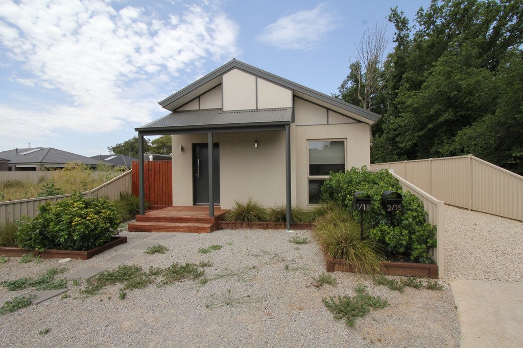 1/15 Monastery Drive WENDOUREE 1