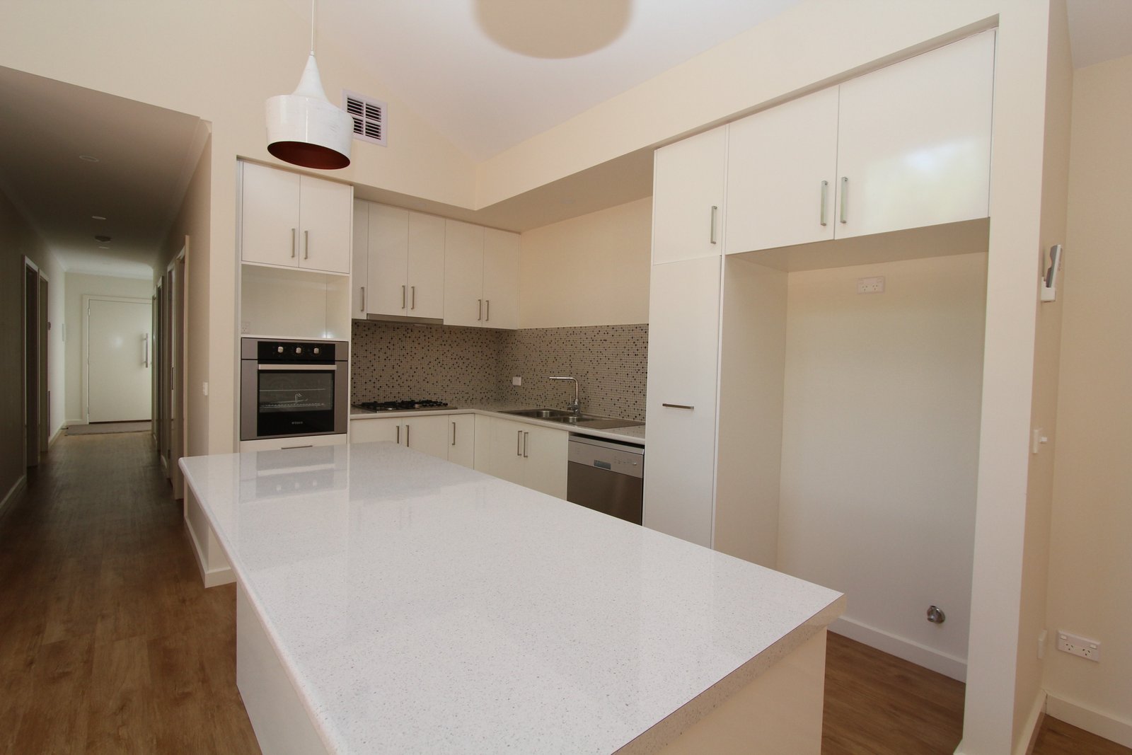 1/15 Monastery Drive WENDOUREE 4