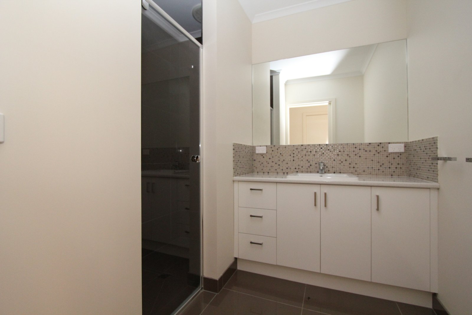 1/15 Monastery Drive WENDOUREE 7