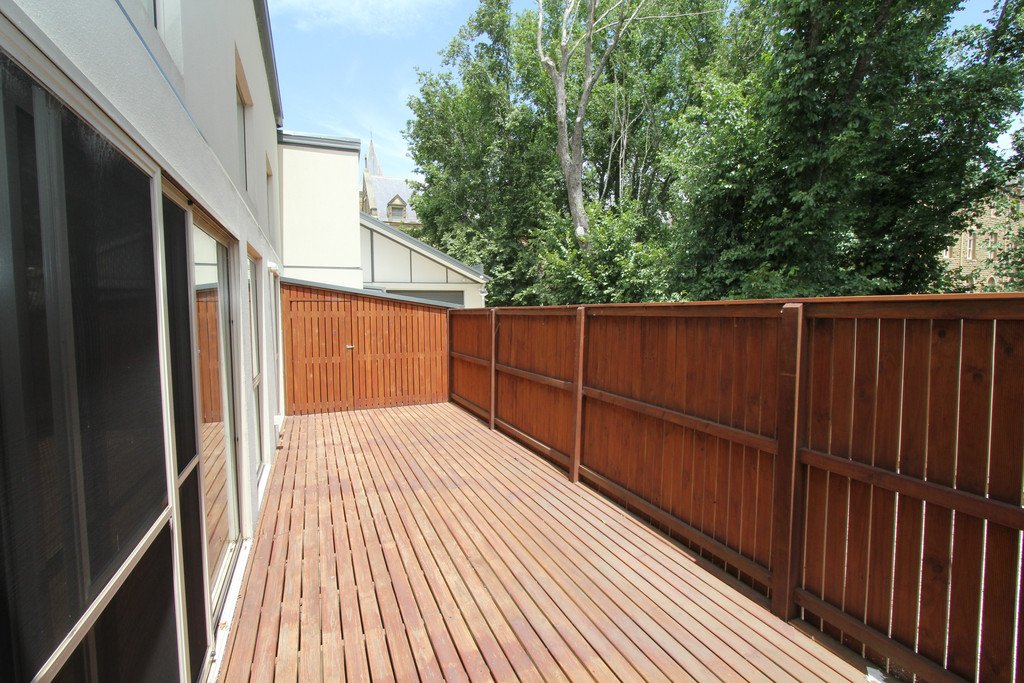 1/15 Monastery Drive WENDOUREE 11