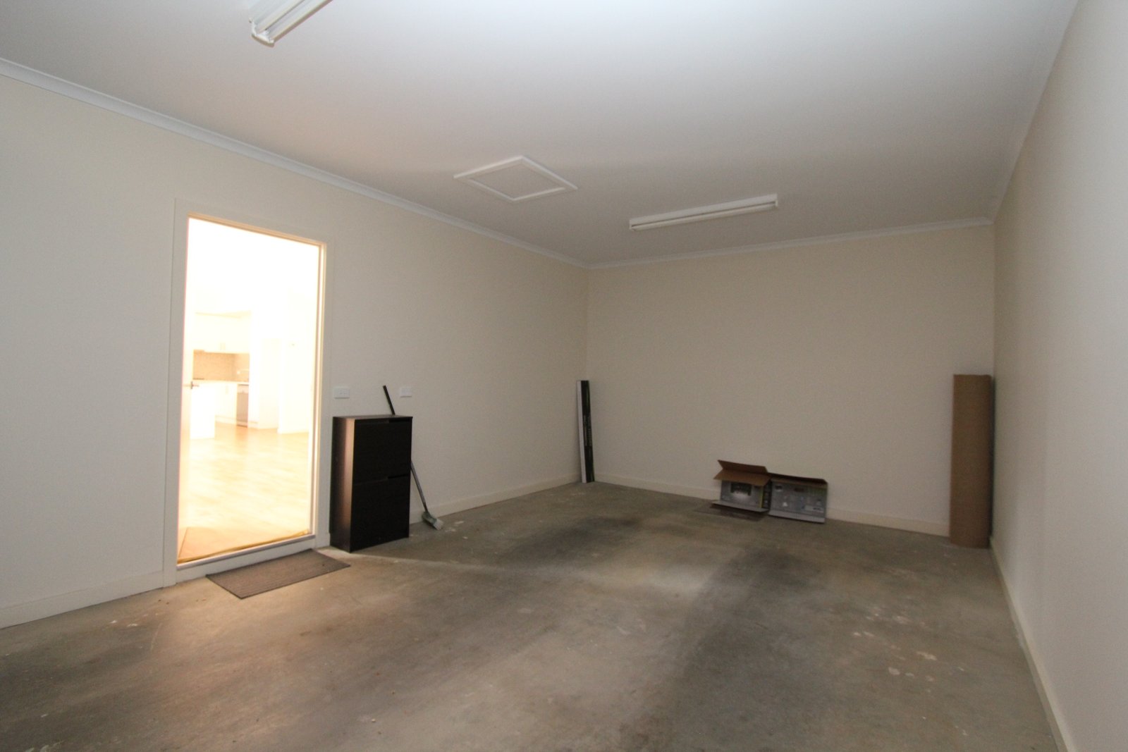 1/15 Monastery Drive WENDOUREE 13