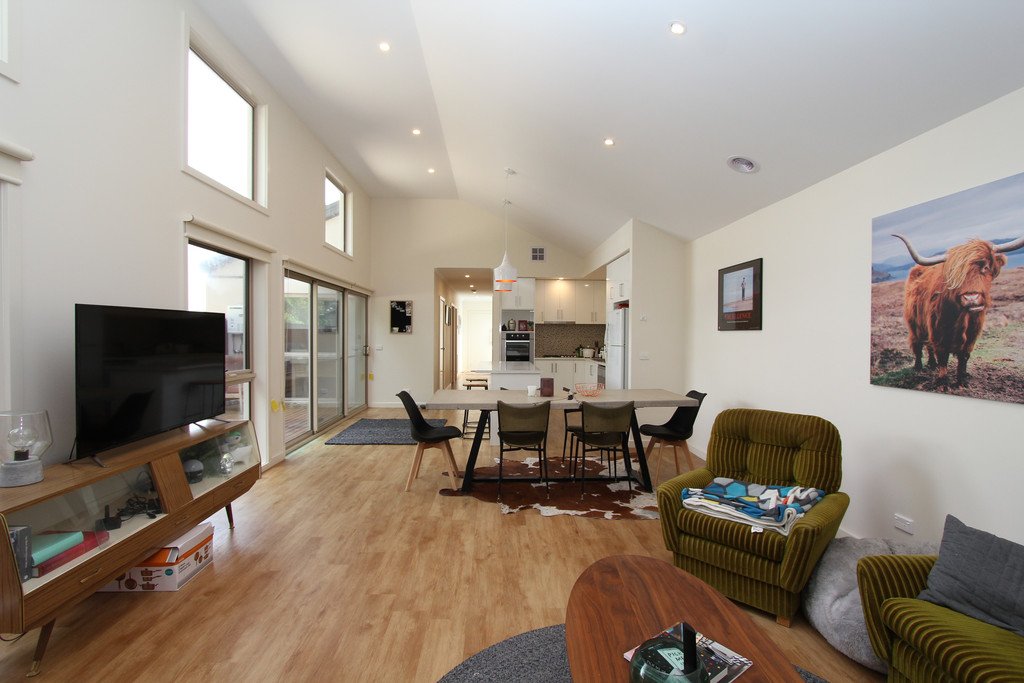 1/15 Monastery Drive WENDOUREE 6