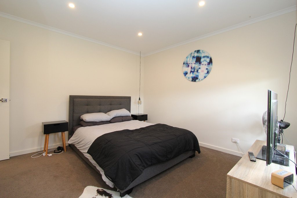 1/15 Monastery Drive WENDOUREE 7