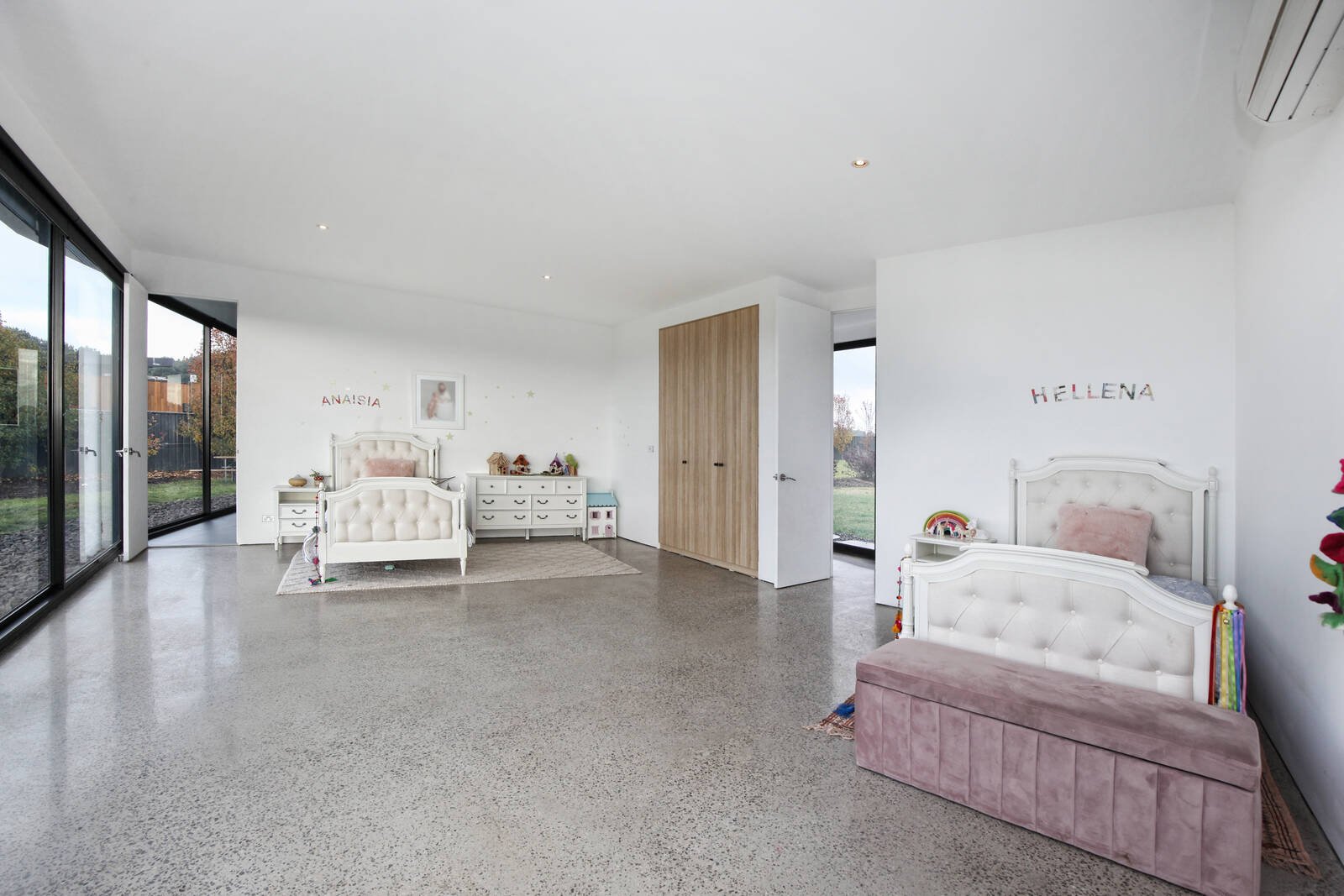 Real Estate and Property in 115 Outlook Lane, Gisborne, VIC