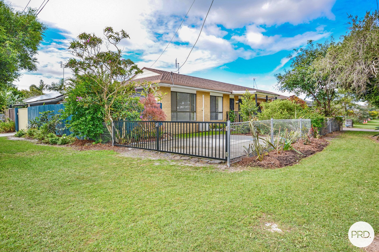 1/15 Poinciana Avenue BOGANGAR 8