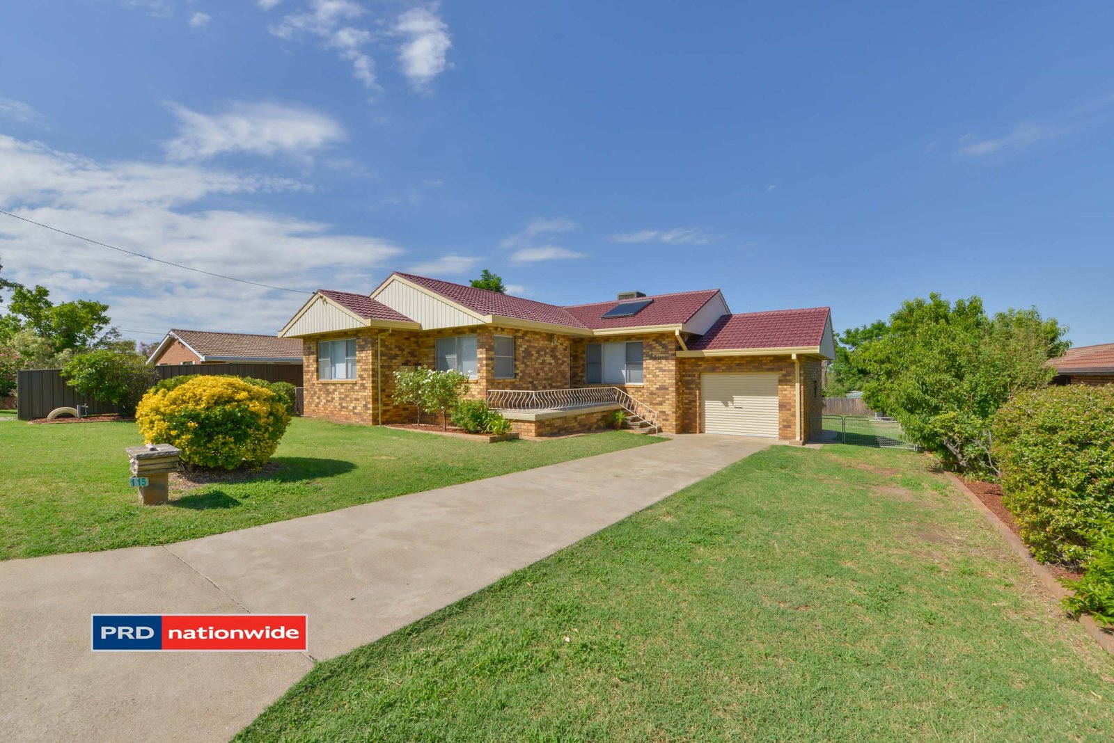115 Rawson Avenue TAMWORTH 1