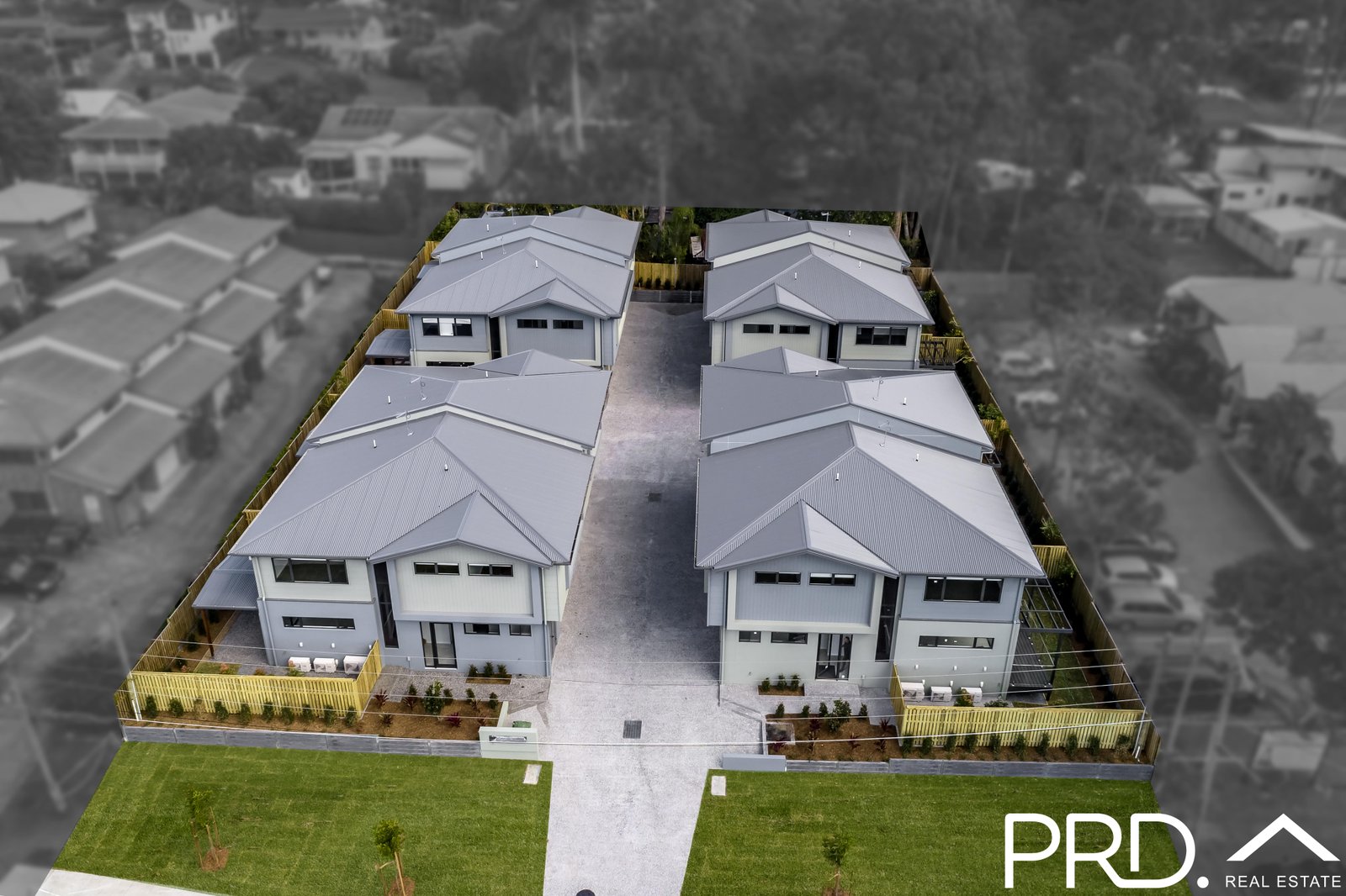1/15 Robert Street MUDGEERABA 1