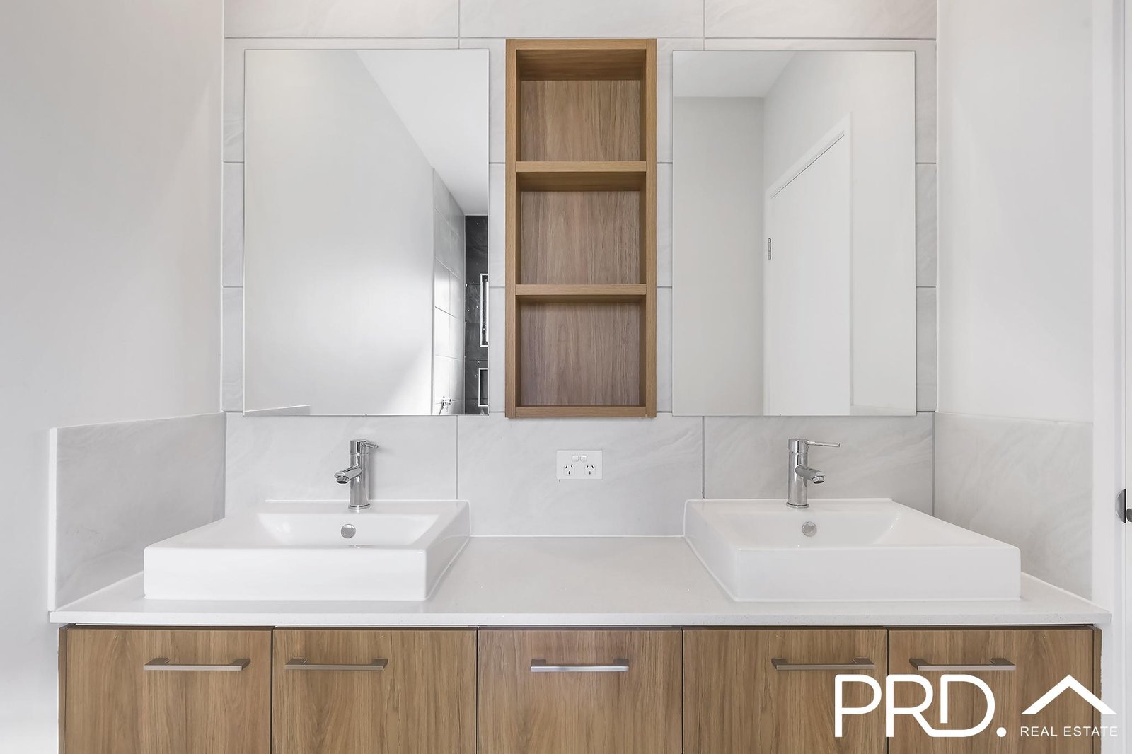 1/15 Robert Street MUDGEERABA 7