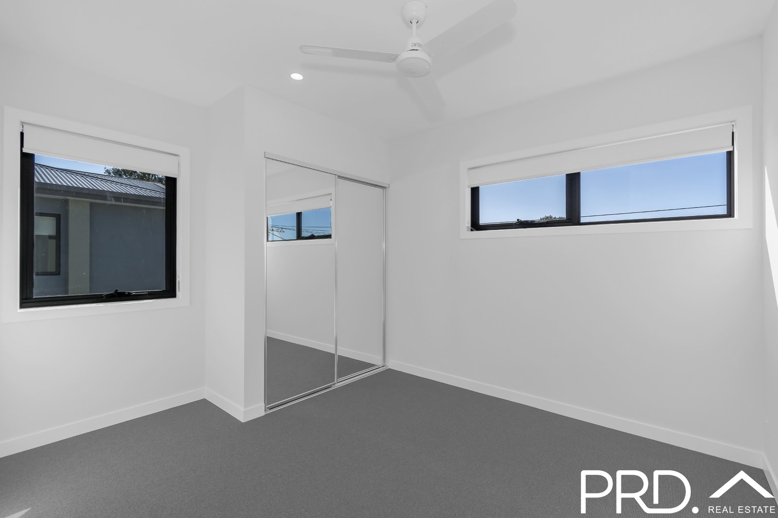 1/15 Robert Street MUDGEERABA 10