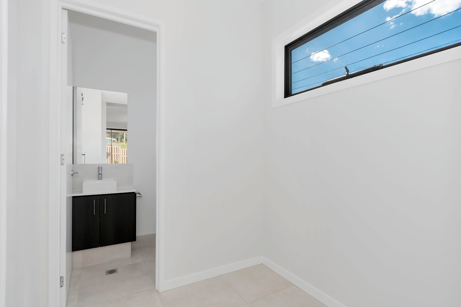 1/15 Robert Street MUDGEERABA 15