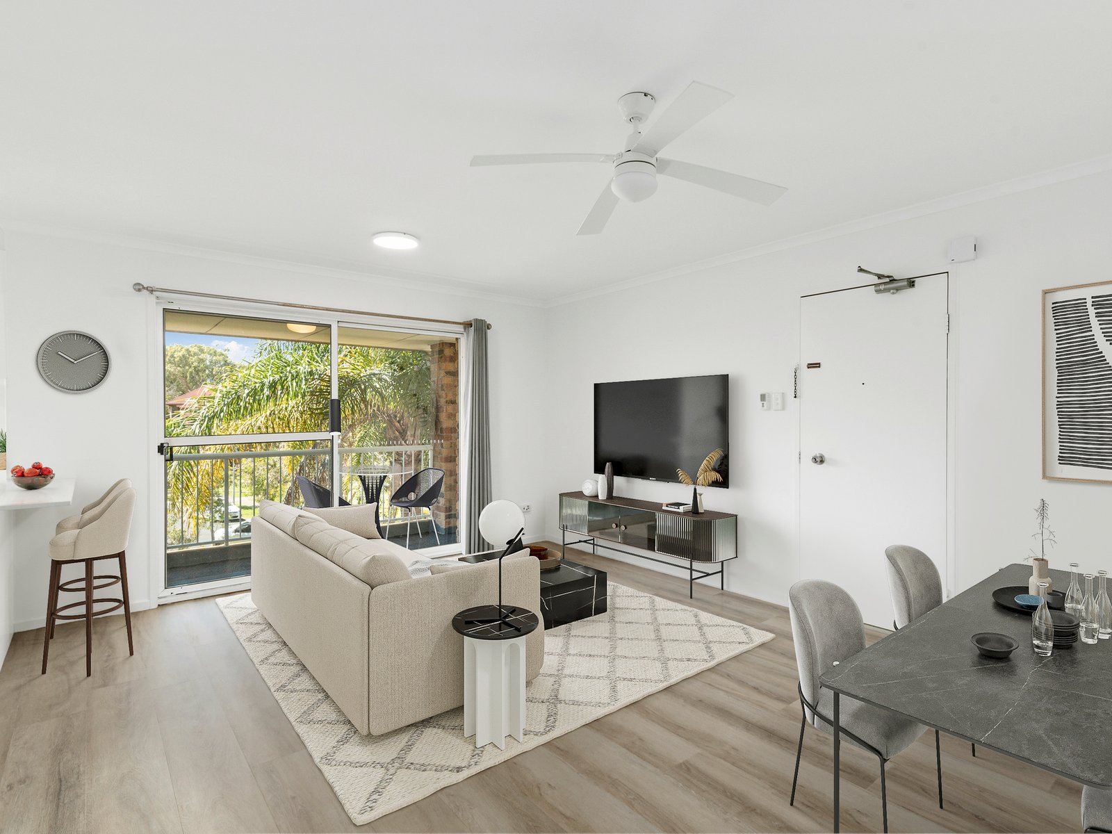 11/5 Rolan Court PALM BEACH 2