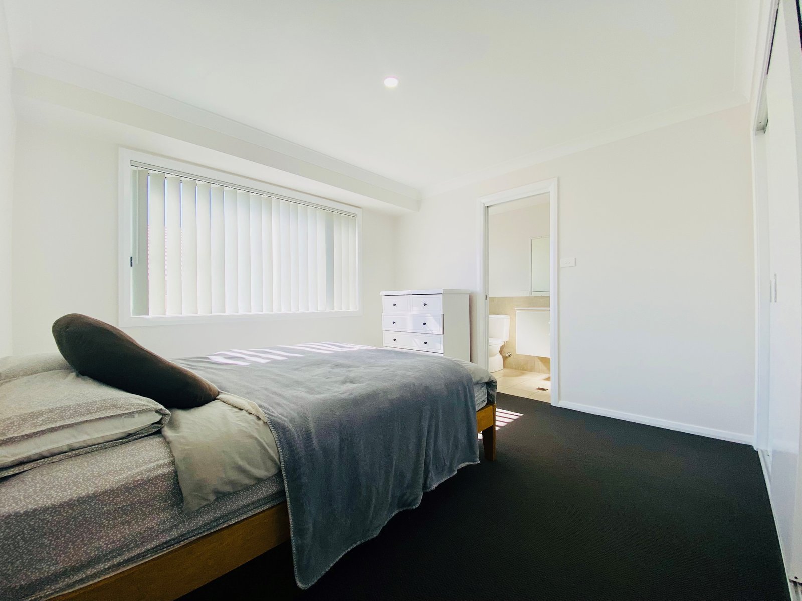 1/15 Scarborough Close TAMWORTH 6