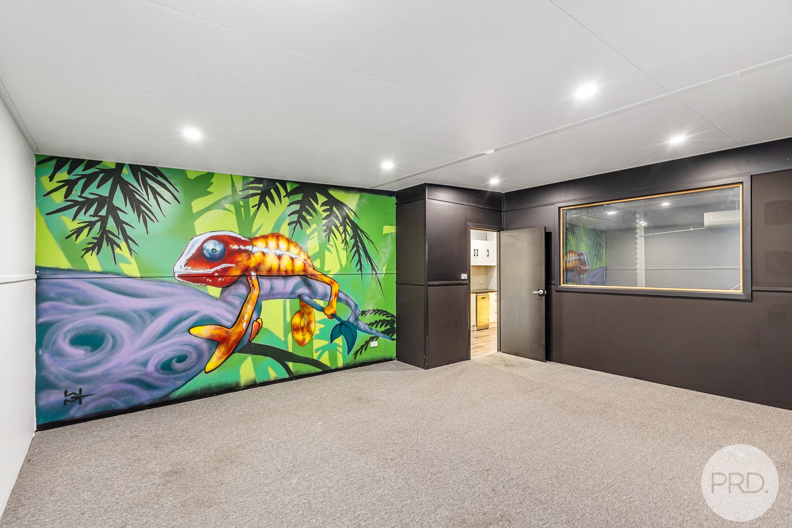 1/15 Shearwater Drive TAYLORS BEACH 8