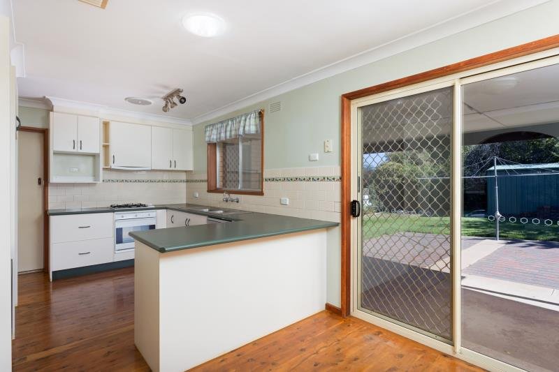 115 Simkin Crescent KOORINGAL 4