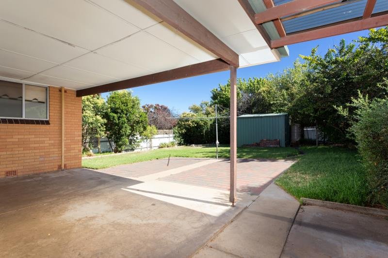 115 Simkin Crescent KOORINGAL 7