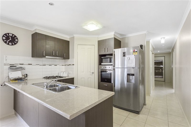 115 St Killian Street WHITE HILLS 2