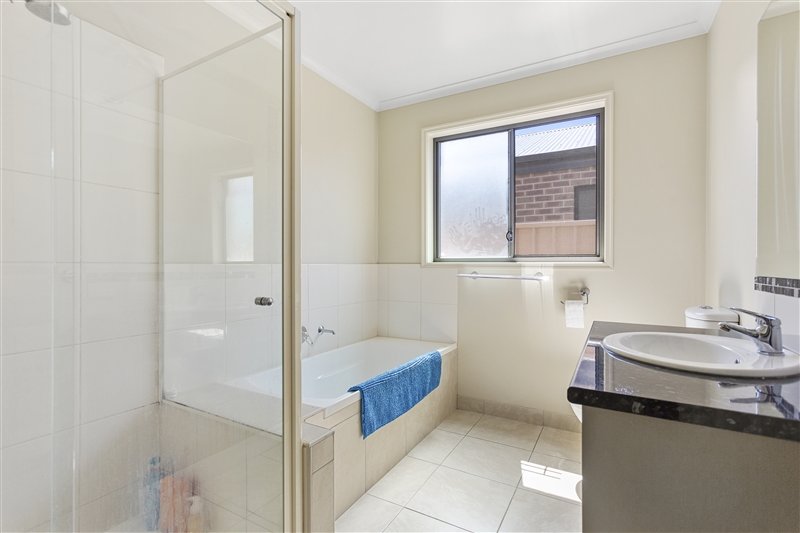 115 St Killian Street WHITE HILLS 5