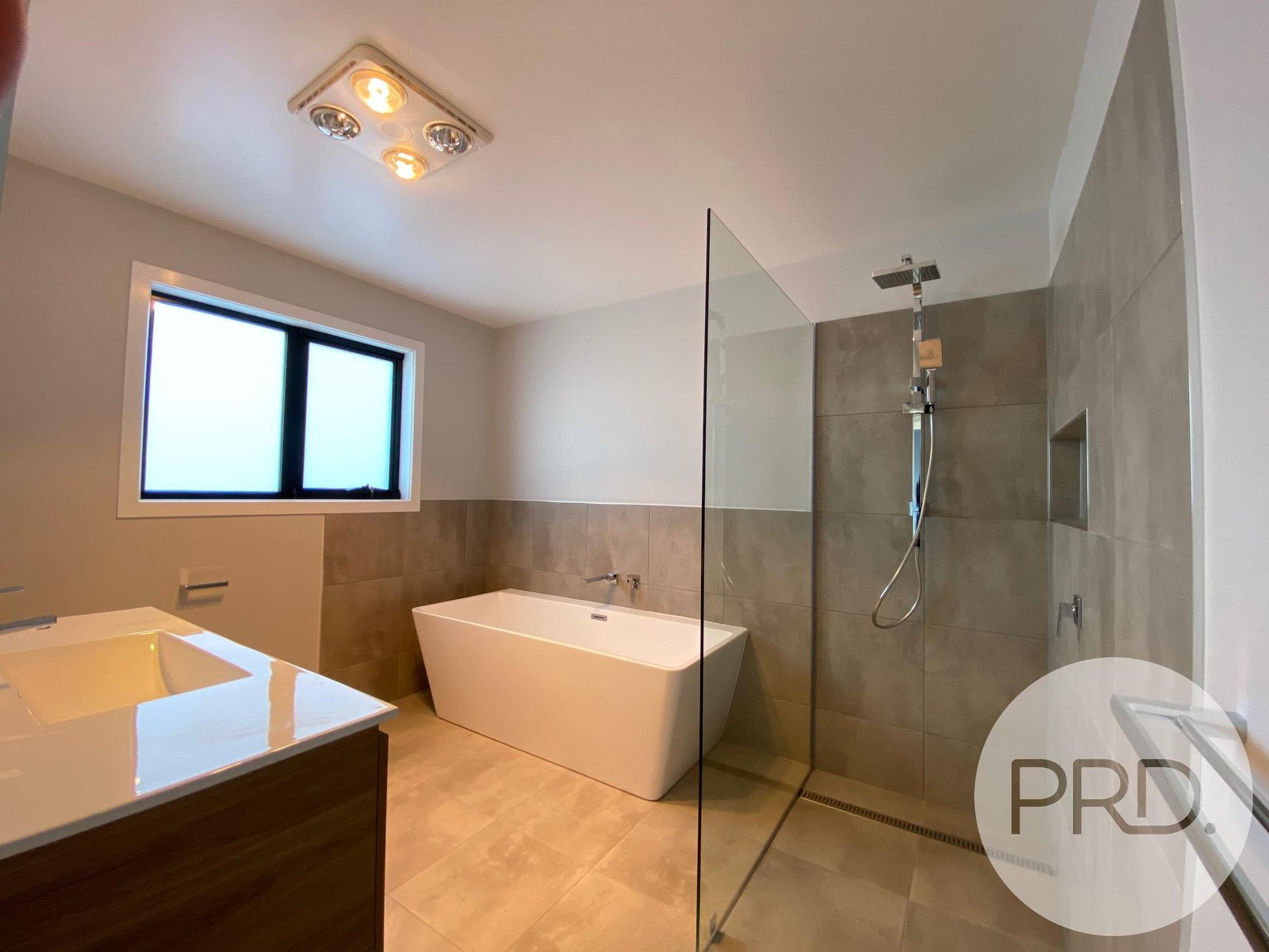 1/15 Suncrest Street MIDWAY POINT 12