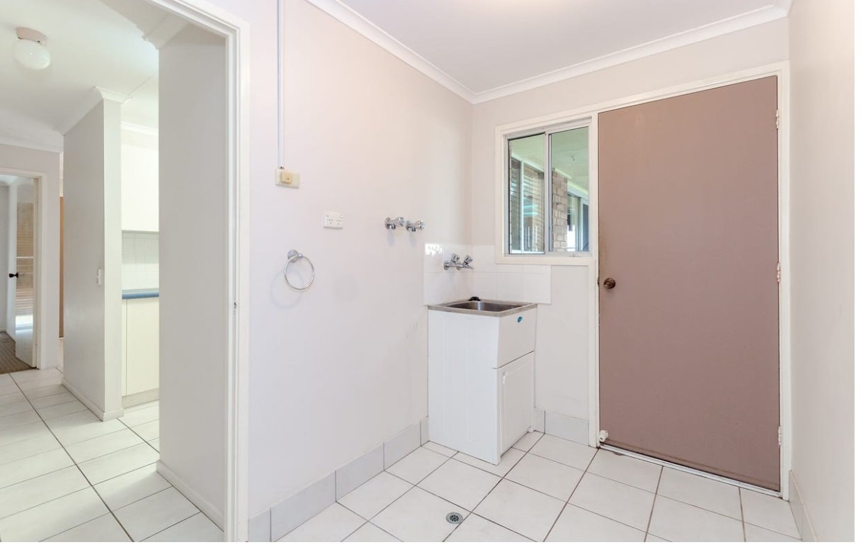 115 Tarcoola Drive BOYNE ISLAND 10