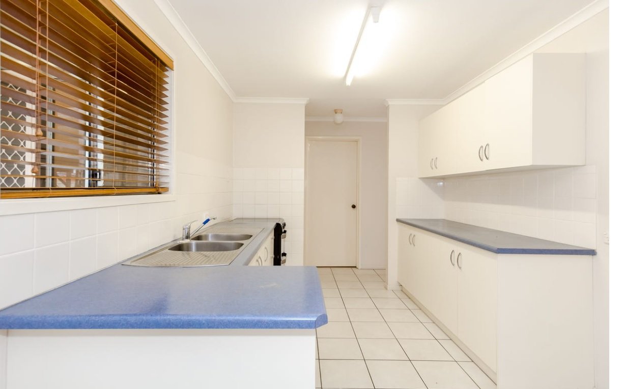 115 Tarcoola Drive BOYNE ISLAND 5