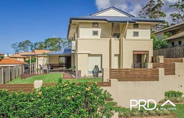 1/15 The Links  ROBINA 14