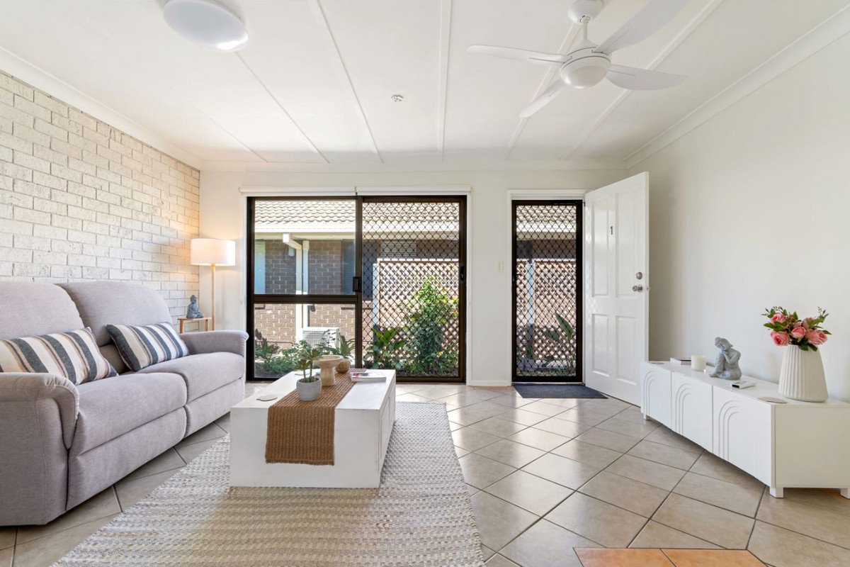 1/15 Third Avenue Palm Beach 2