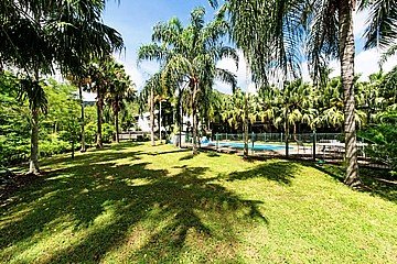 1/15 Tropic Road CANNONVALE 2