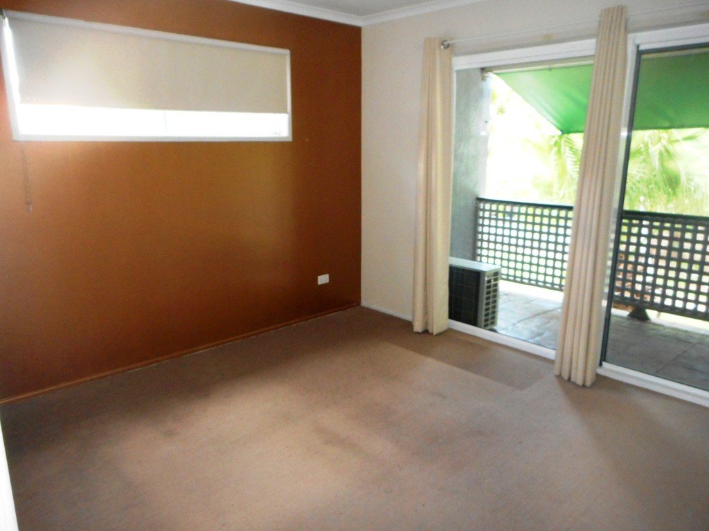 1/15 Tropic Road CANNONVALE 10