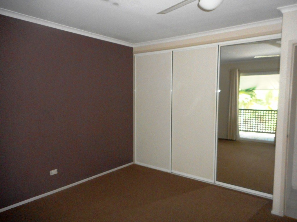 1/15 Tropic Road CANNONVALE 12