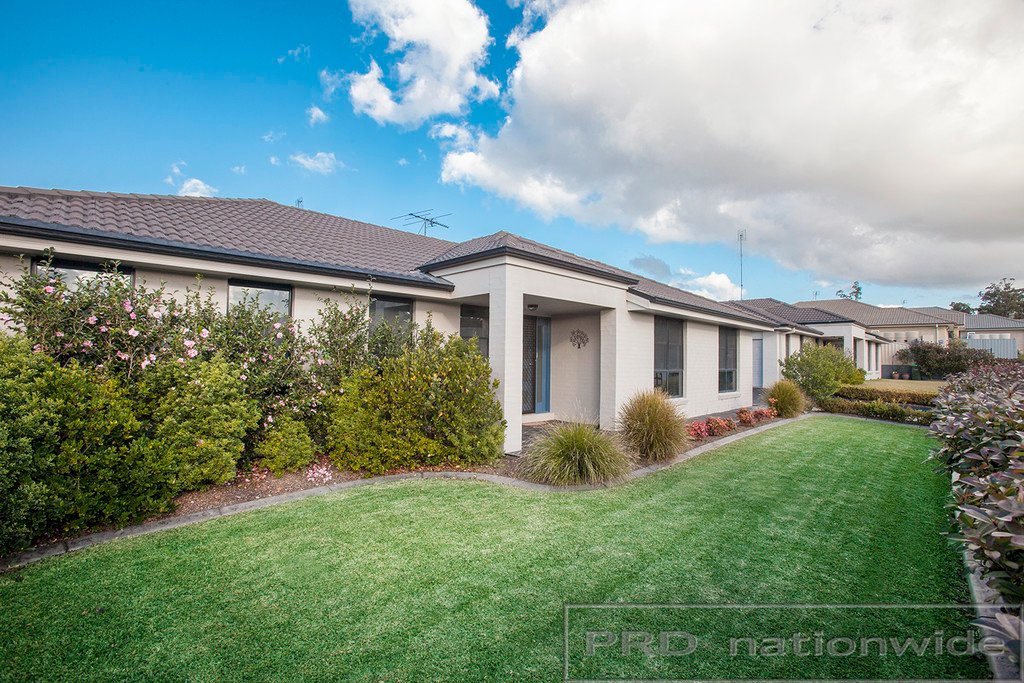 1/15 Upington Drive EAST MAITLAND 19