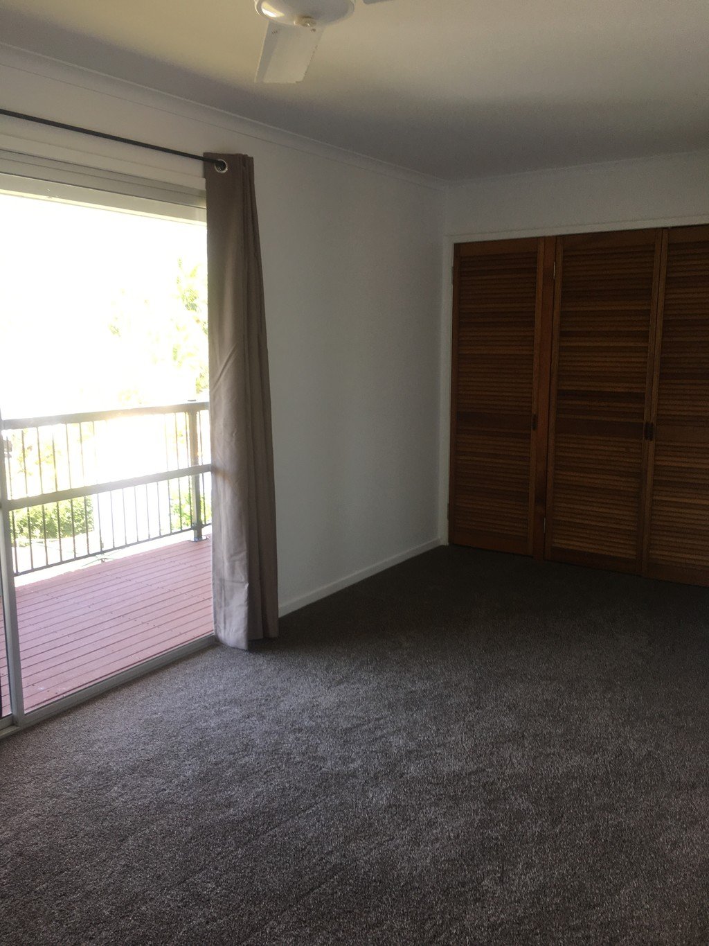 1/15 Woomerah Ave  CANNONVALE 5