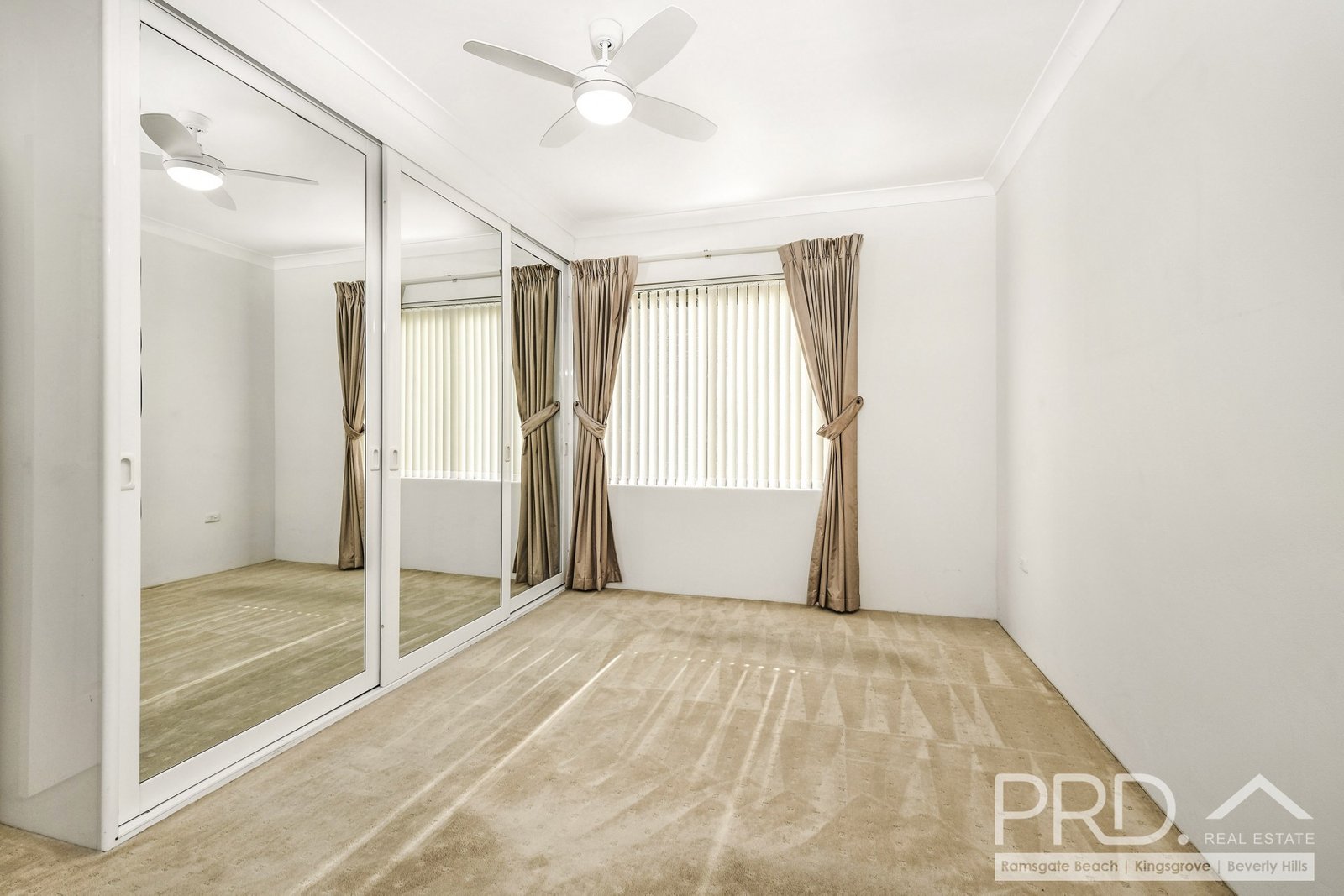 1/150-152 Chuter Avenue SANS SOUCI 4