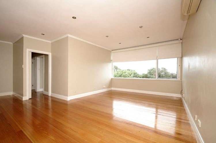 Gallery: 1/150 Beach Road