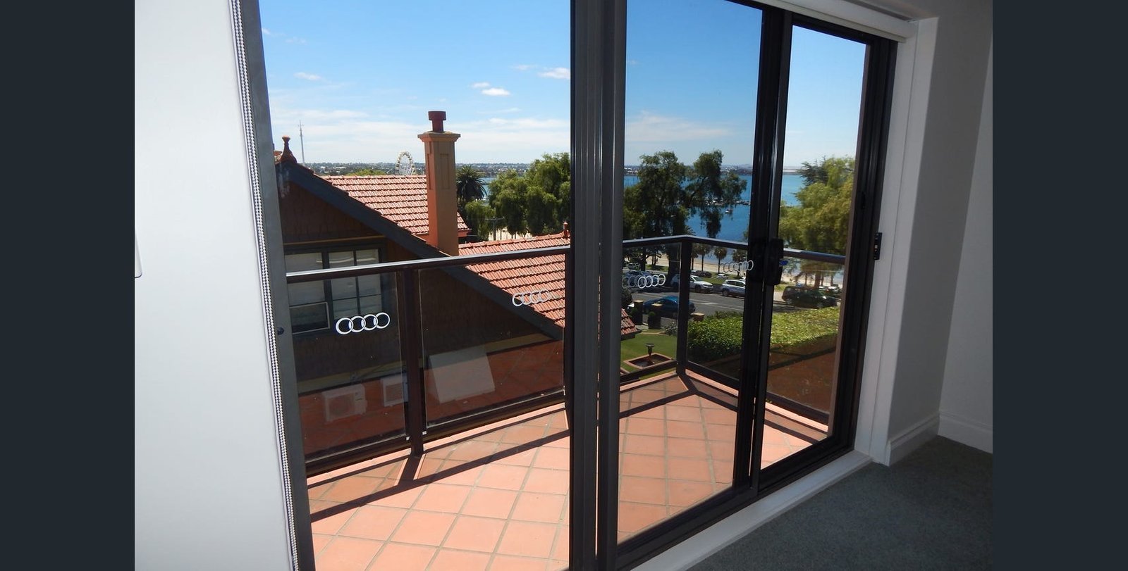 Gallery: 11/50 Eastern Beach Road Road